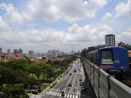 Veja o que abre e o que fecha no feriado 12 de outubro em São Paulo