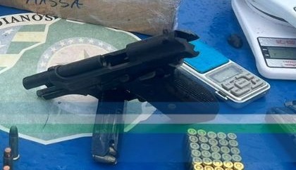 Homem é preso com drogas e arma em Inhumas