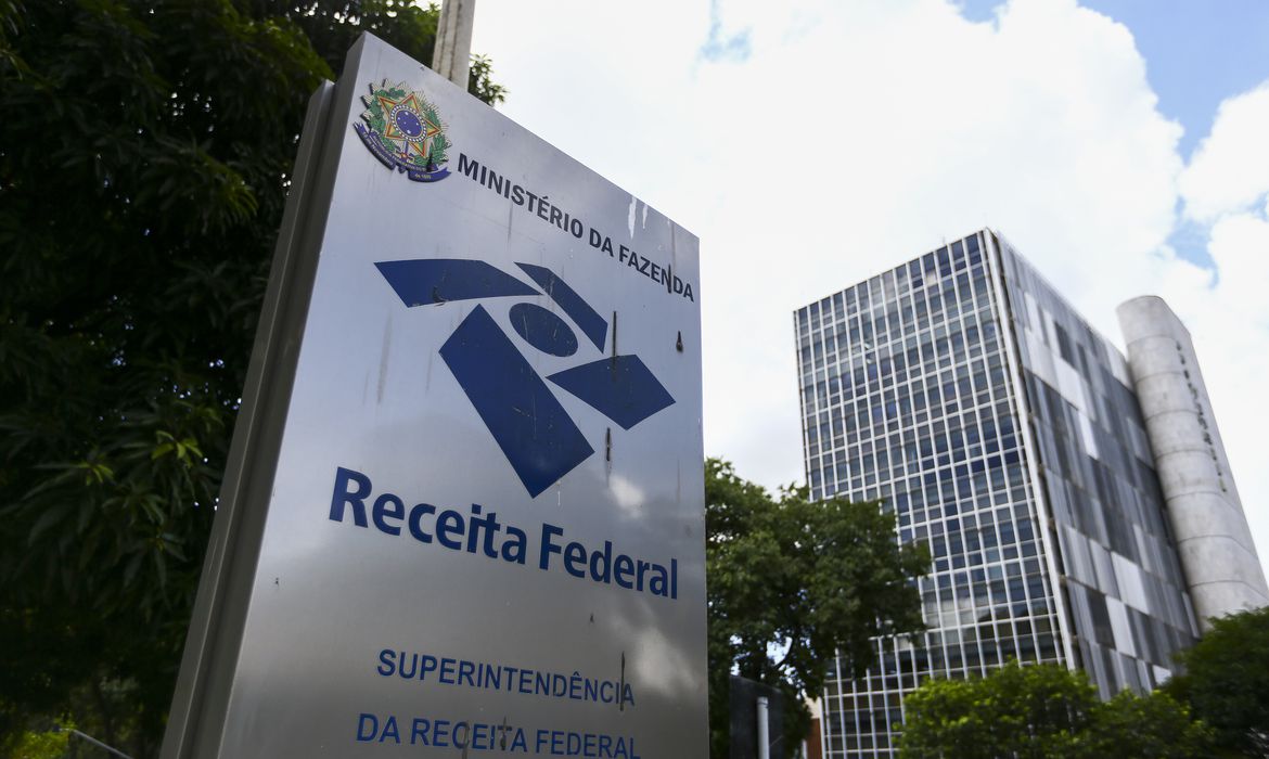 Receita anuncia regras do Imposto de Renda deste ano