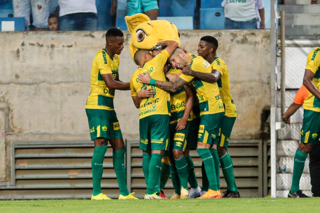 Cuiabá vence Goiás na primeira partida da semifinal da Copa Verde