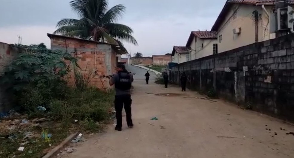 Polícia faz operação contra suspeitos de desaparecimento dos 3 meninos de Belford Roxo