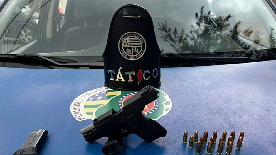 Em Goianápolis, homem é preso em bar com pistola e várias munições