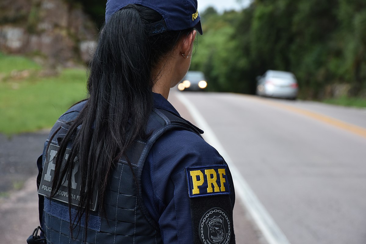 PRF autua mais de 2 mil condutores na semana santa