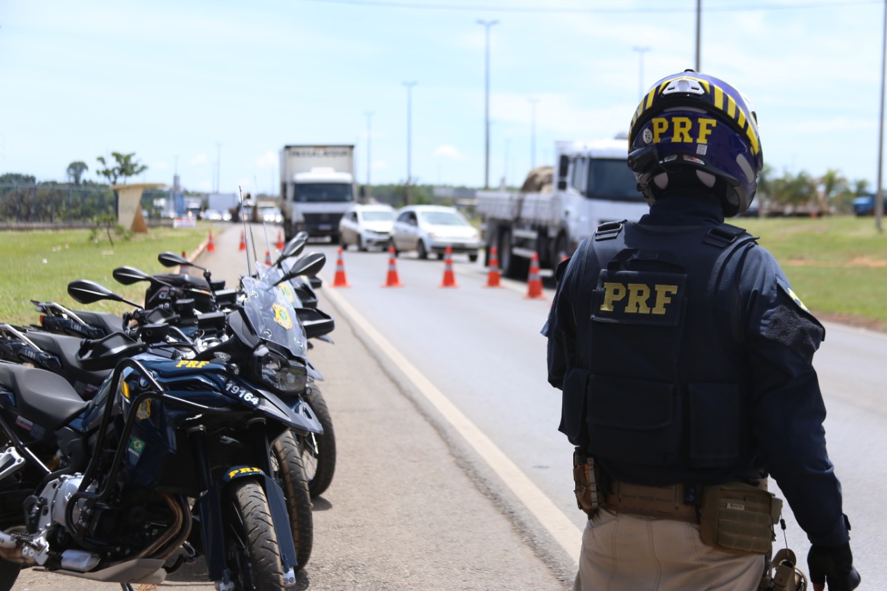 PRF realiza barreira para evitar fuga de Lázaro Barbosa por rodovias federais