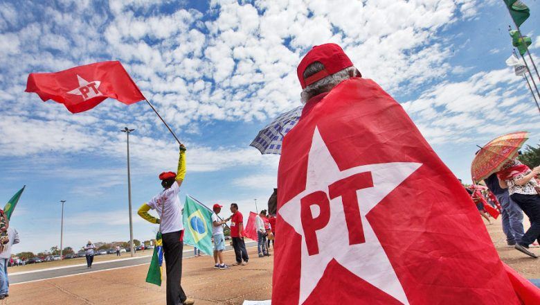 Petistas vão a Curitiba para acompanhar tramitação do processo de Lula