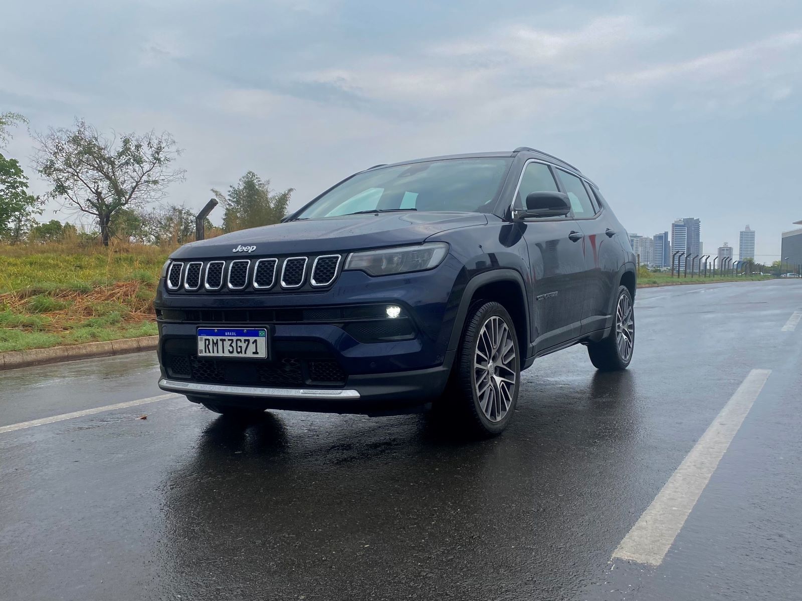 Jeep Compass 2022 vai muito além do visual com o novo motor 1.3 turbo