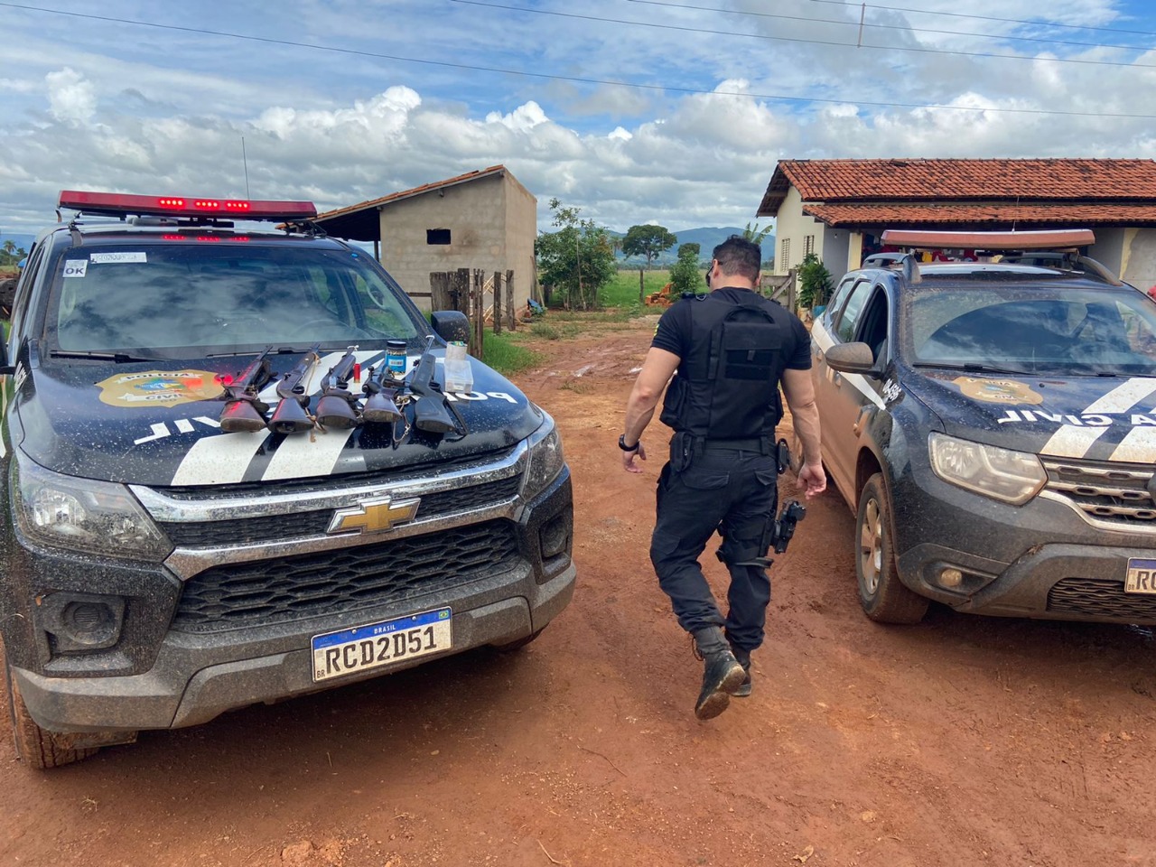 Policiais prendem suspeito de crimes de decapitação e furto em Formosa