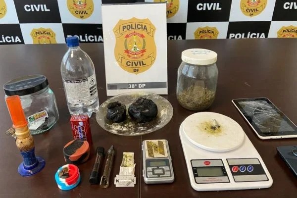 Suspeita de tráfico de drogas gourmet é presa