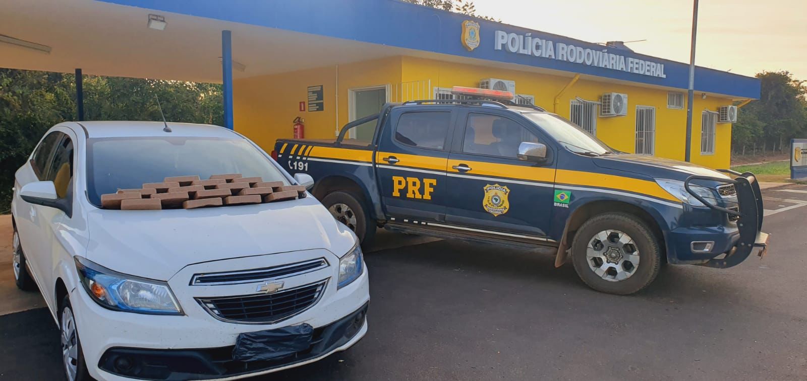 Motorista é preso transportando pasta base de cocaína