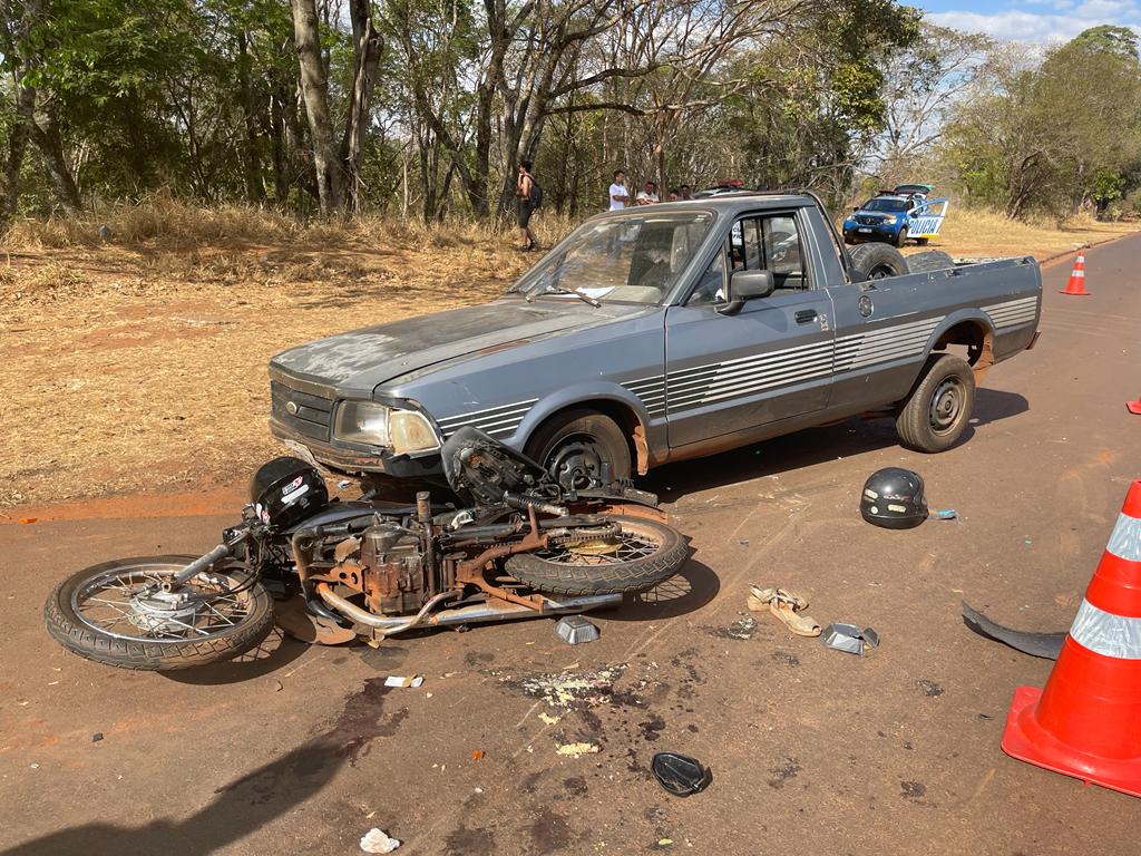 Mulher fica gravemente ferida após acidente