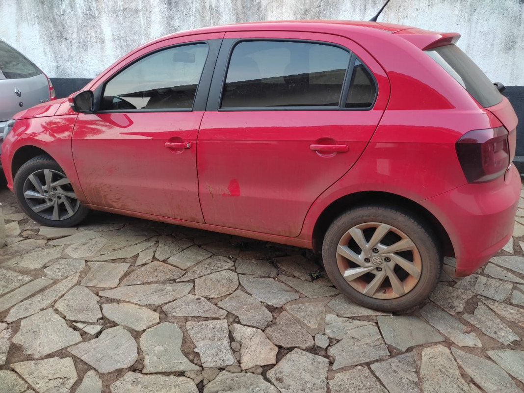 Homem é preso suspeito de roubar carro de motorista de aplicativo