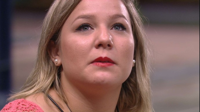 Cacau vence prova do líder e é a primeira finalista do “BBB 16”