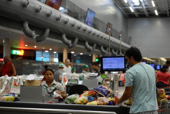 Inflação oficial é a mais baixa para janeiro desde o início do Plano Real: 0,29%