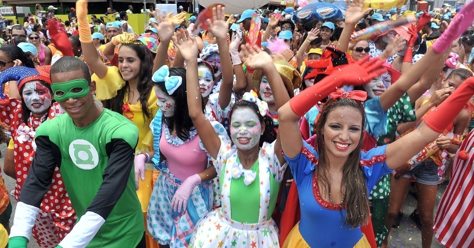 Folia para gregos e troianos