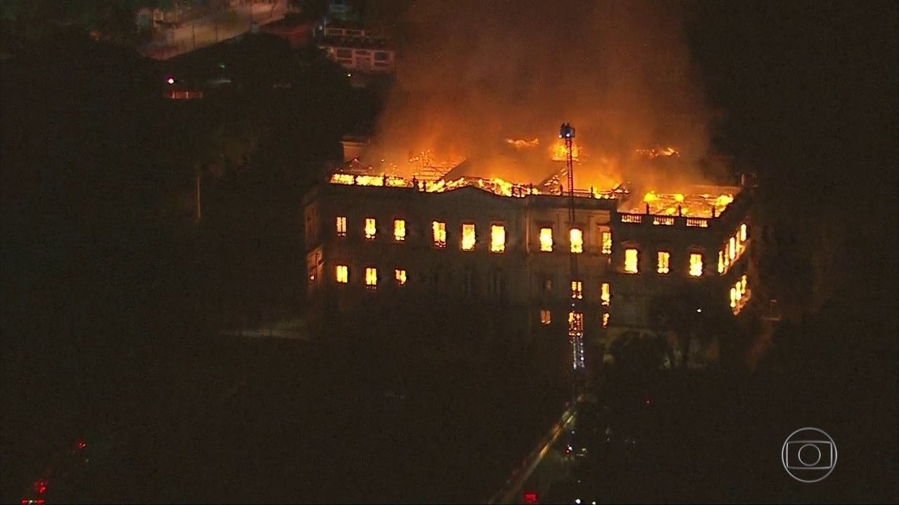 Depois do incêndio, Museu Nacional está interditado