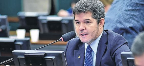 Vanderlan empata com líderes na região metropolitana e avança noutras regiões