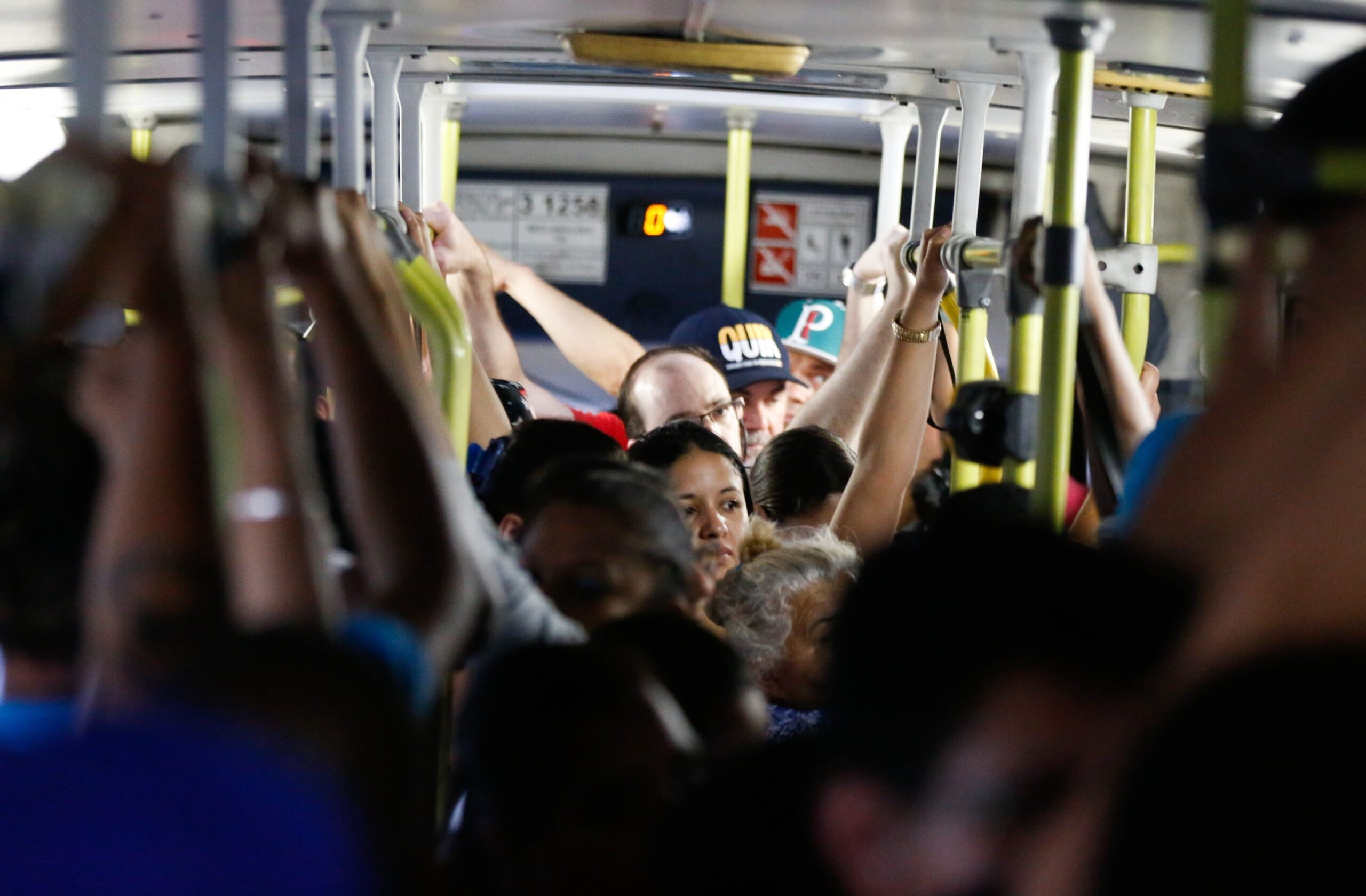 Empresas do sistema de transporte assumem gestão de terminais de ônibus em Goiânia