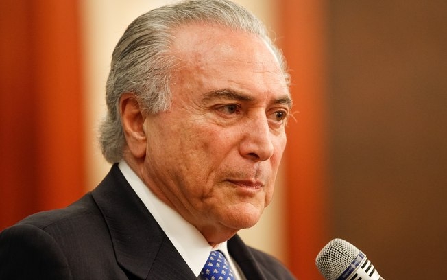 Temer pede apoio ao PSB para reforma tributária