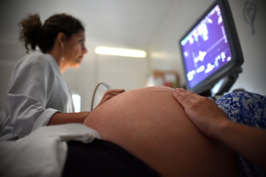 Uma em cada cinco crianças nascidas no Brasil é filha de mães com idade entre 10 e 19 anos