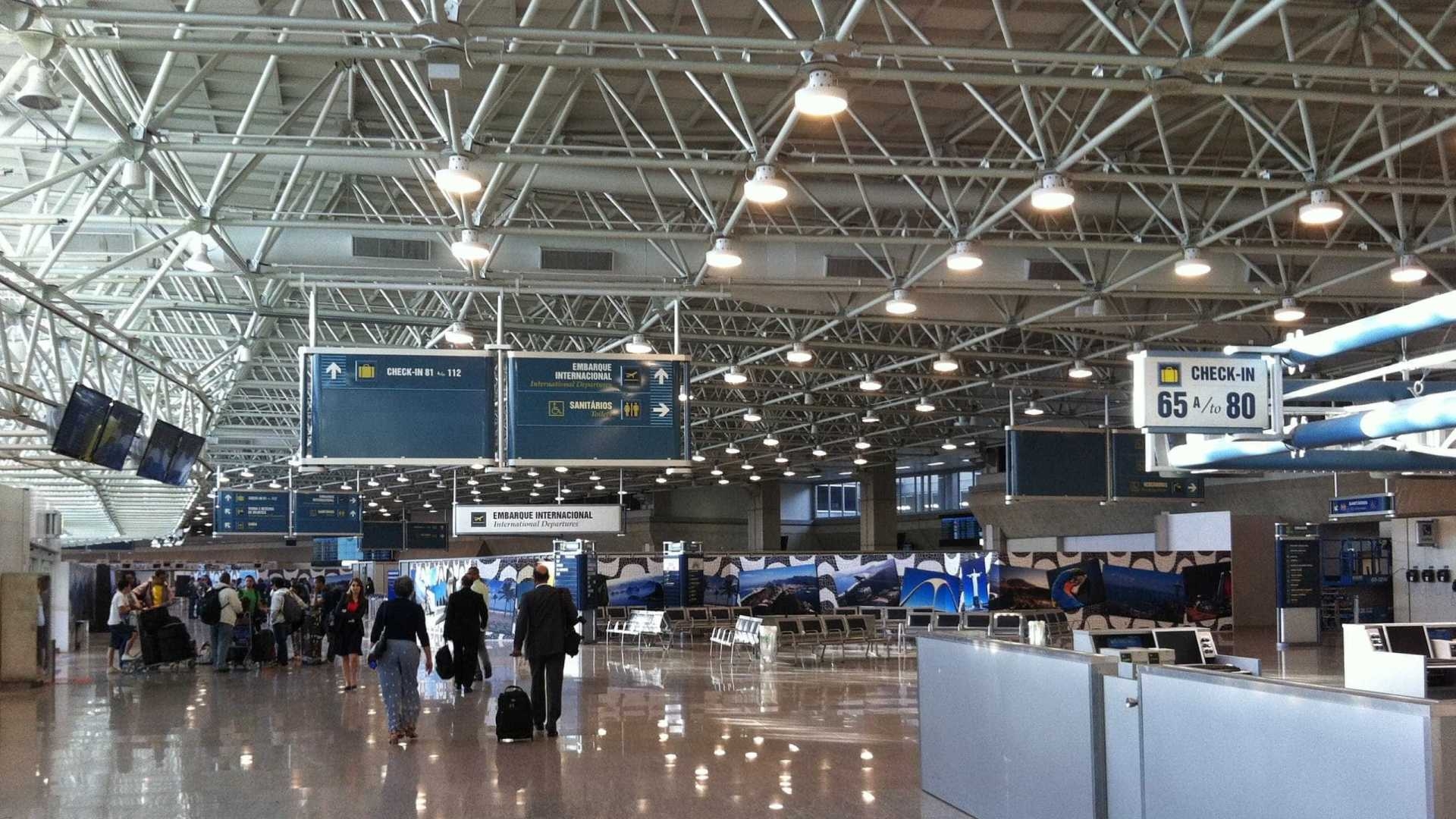 Procon Goiás fiscaliza Aeroporto Santa Genoveva em Goiânia