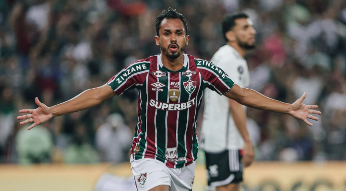 Fluminense leva a melhor e vence o Galo