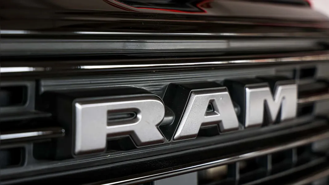 Teste: Ram Rampage R/T faz a diferença no visual invocado e no desempenho empolgante