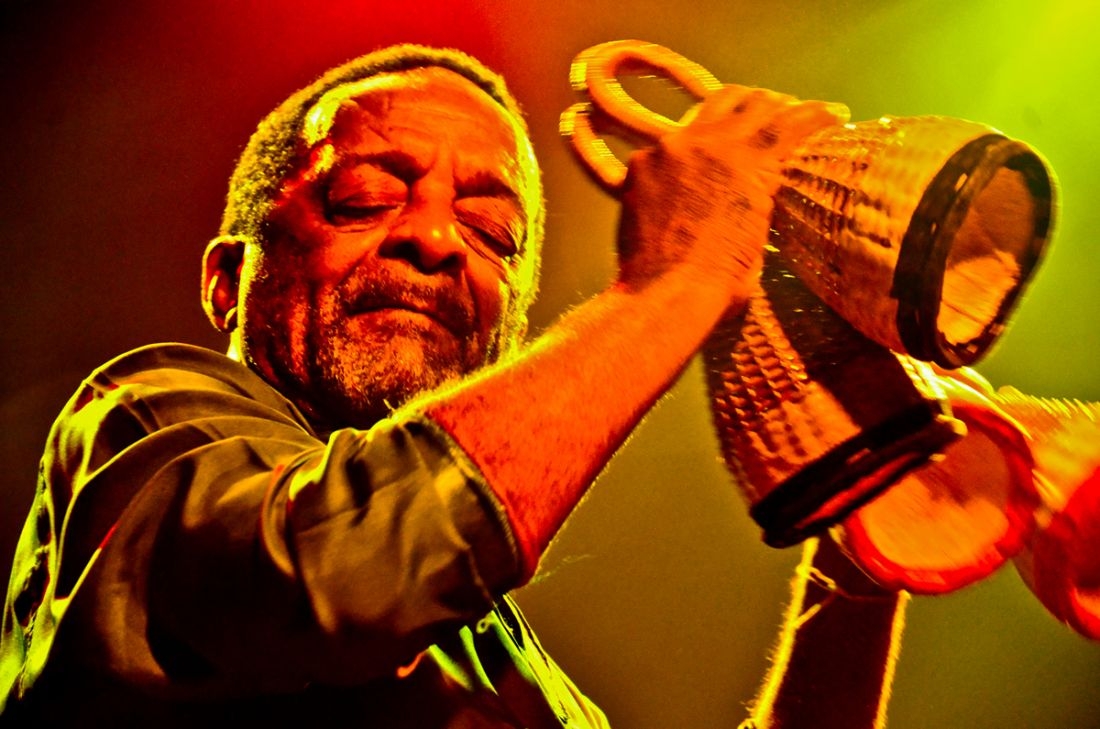 Percussionista Naná Vasconcelos morre aos 71 anos