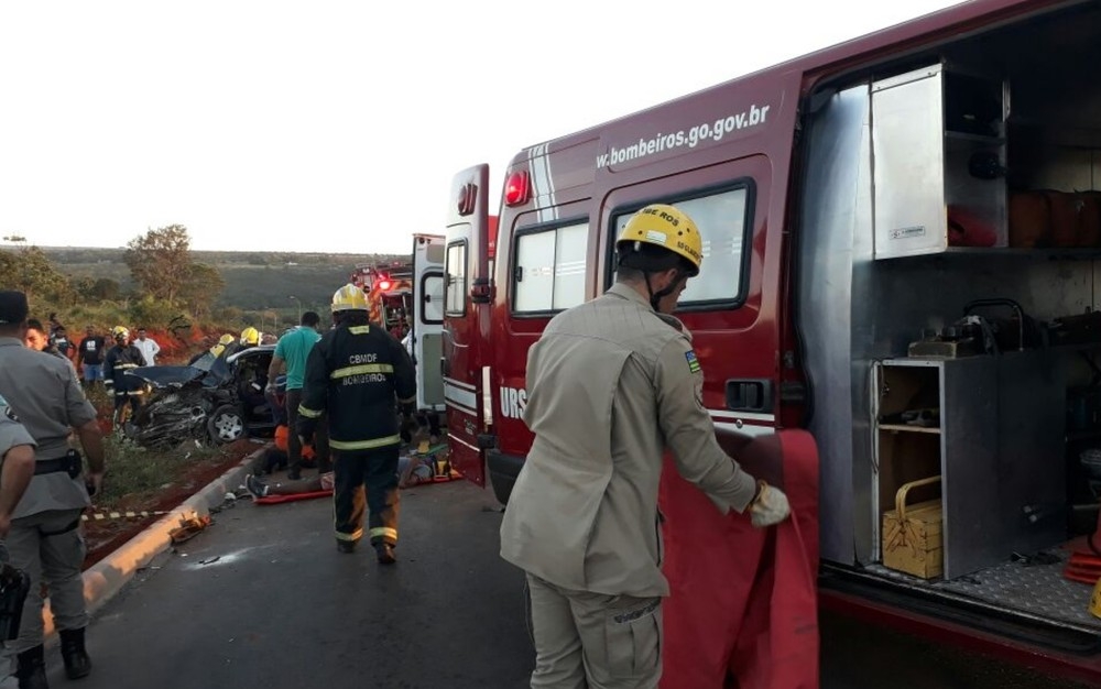 Acidente na GO-534 deixa cinco pessoas feridas 