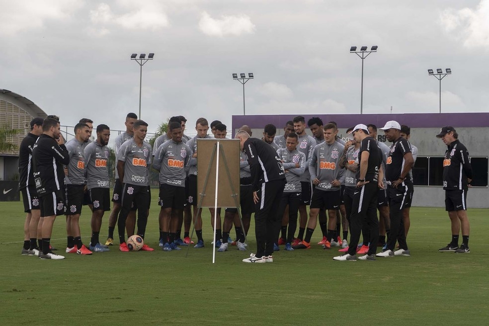 Corinthians tem 21 casos de coronavírus com 13 atletas recuperados