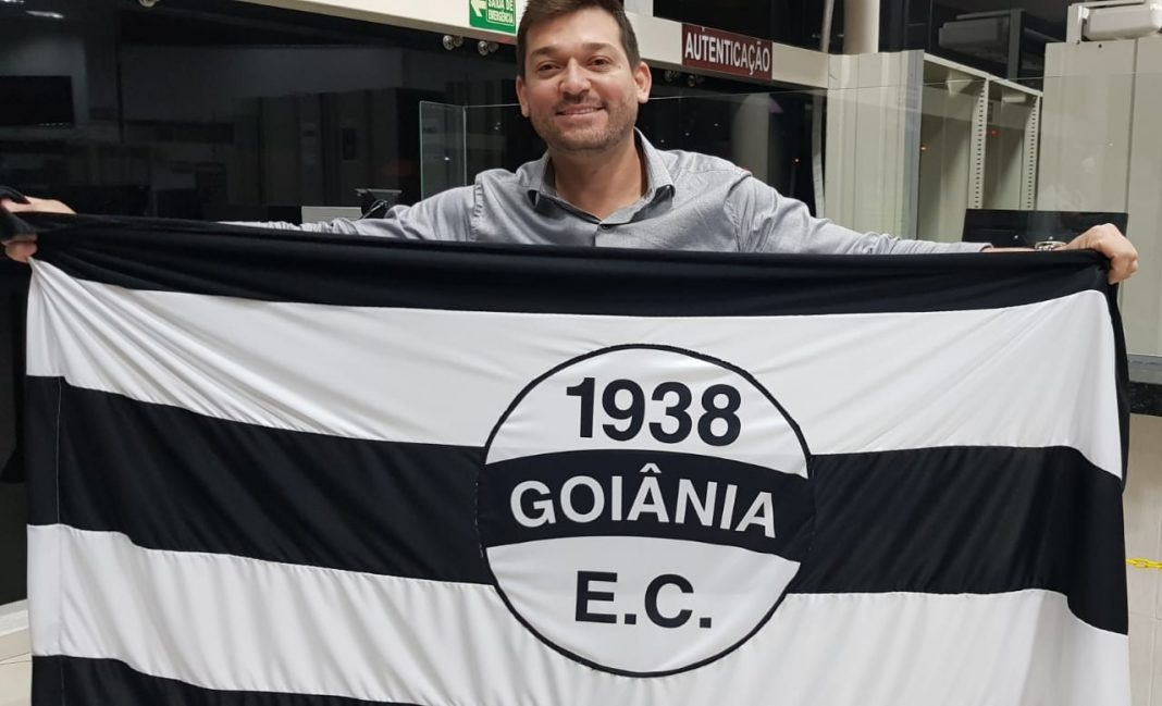 Alexandre Godoi é o novo presidente do Goiânia