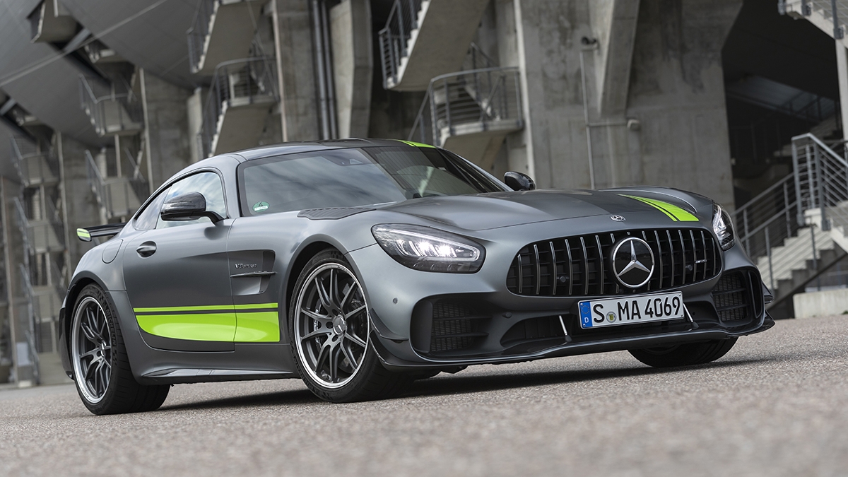 Mercedes-AMG GT R PRO chega ao Brasil vendido por R$ 1.699.900