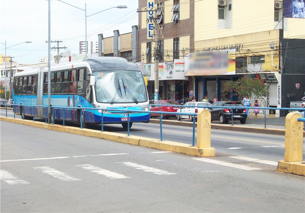 Mulher é estuprada a caminho do trabalho em Goiânia 