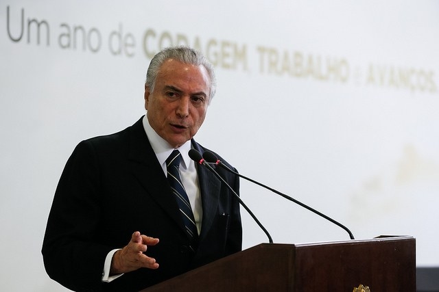 Temer alega que País está retomando o crescimento econômico