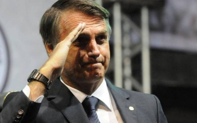 Em carta, Bolsonaro pede à Índia urgência para antecipar vacina de Oxford