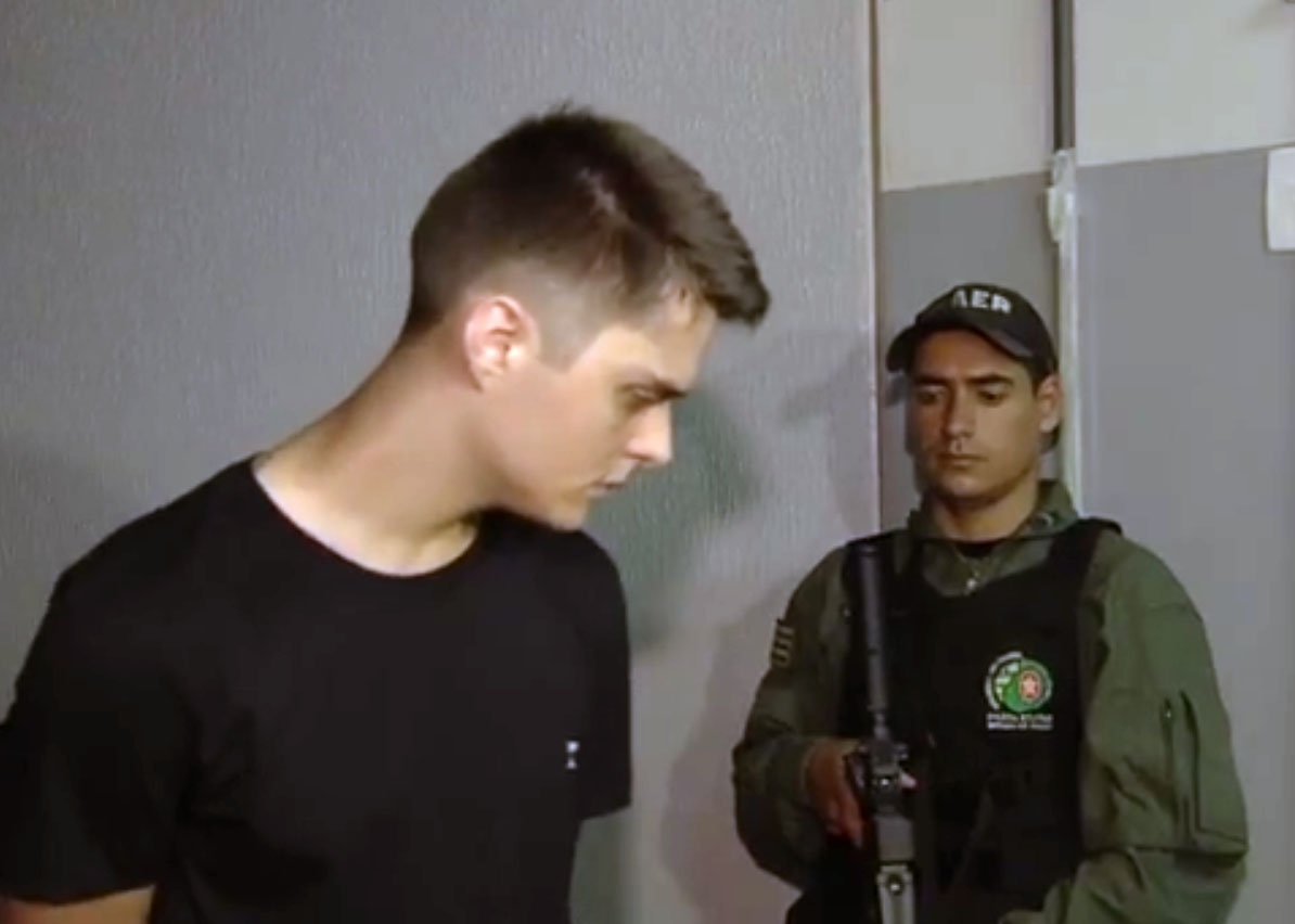 Vídeo de tortura é encontrado com estudante de direito