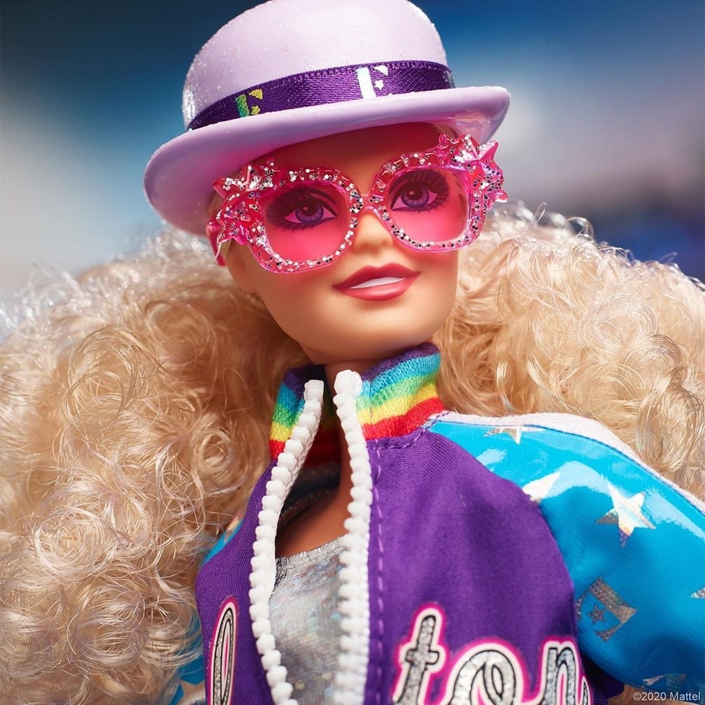 Edição comemorativa de show de Elton John é criada pela Barbie