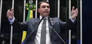 Justiça retoma investigação sobre ‘rachadinha’de Flávio Bolsonaro