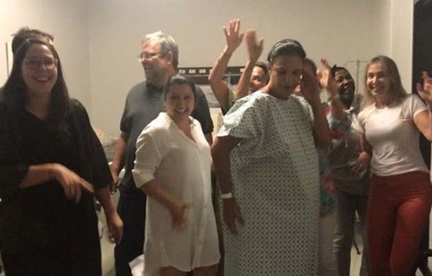 Gêmeas de Ivete Sangalo nascem em pleno Carnaval