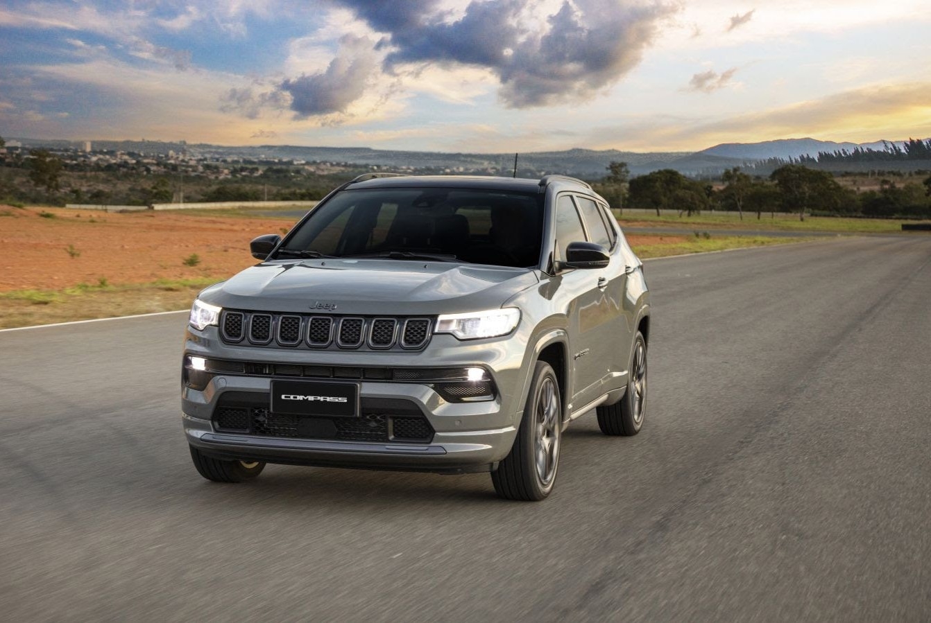 Jeep Compass e Commander 2023 ficam mais equipados na linha 2023