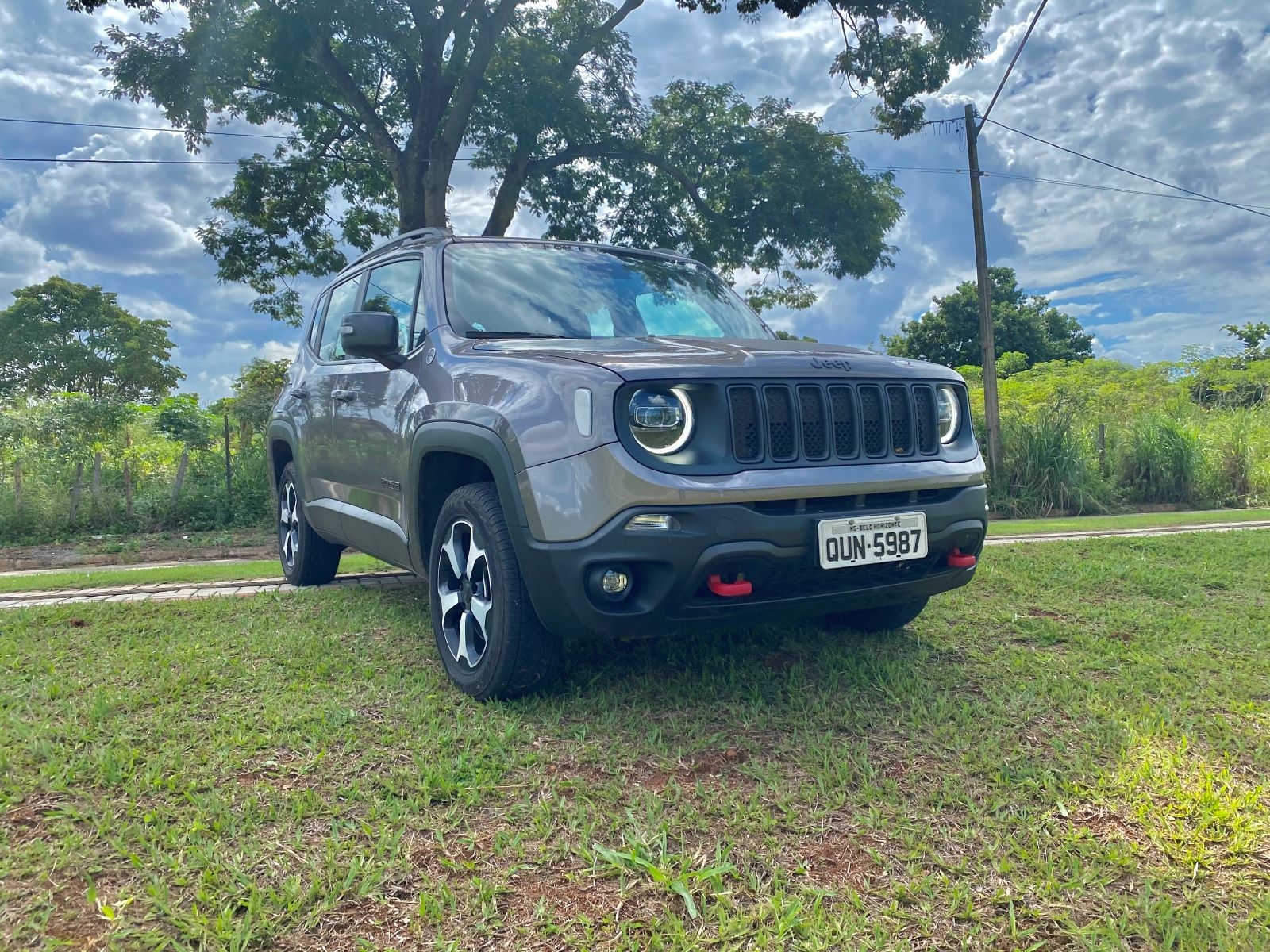 Jeep Renegade Trailhawk: O SUV compacto com o legítimo DNA da marca