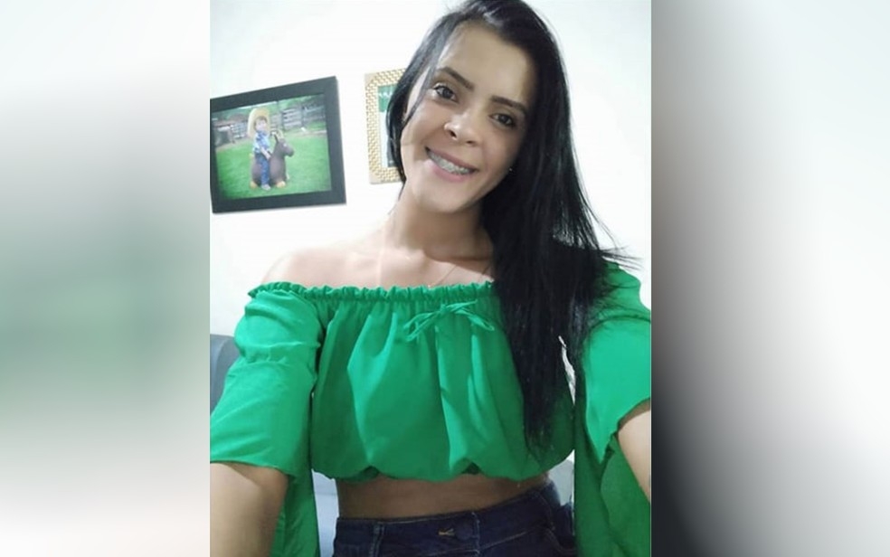 Ex é suspeito de assassinato à mulher e suicida.