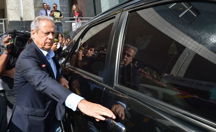 STF manda soltar ex-ministro José Dirceu