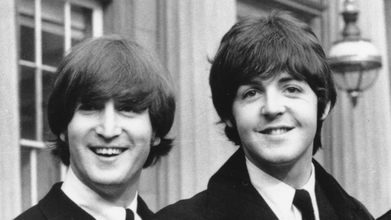 Carta raivosa de John Lennon para Paul McCartney vai a leilão