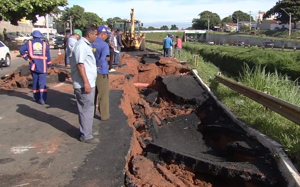 Prefeitura de Goiânia faz interdição parcial em ponto da Marginal Botafogo para obras de revitalização