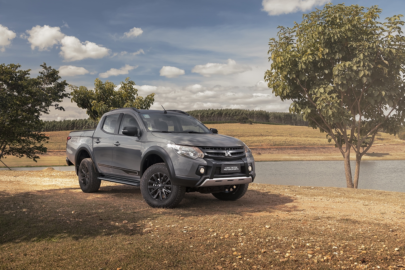 Mitsubishi L200 Triton ganha série especial Motorsports