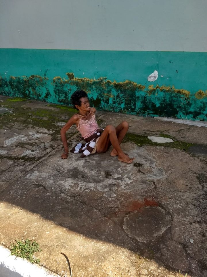 Moradores do Jardim Guanabara tentam encontrar família de mulher em situação de rua 