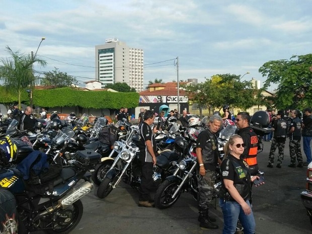 Passeio motociclístico mobiliza goianos contra o câncer infantil