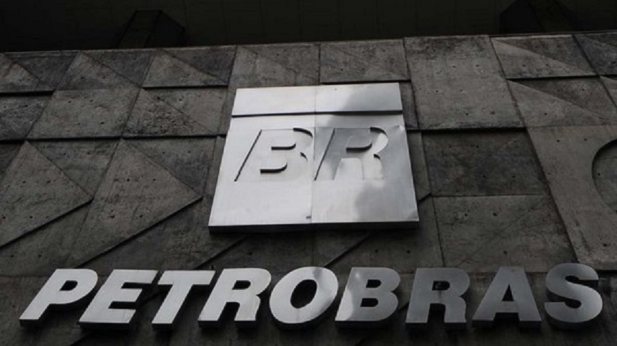 Ações da Petrobras a menos de R$ 5,00