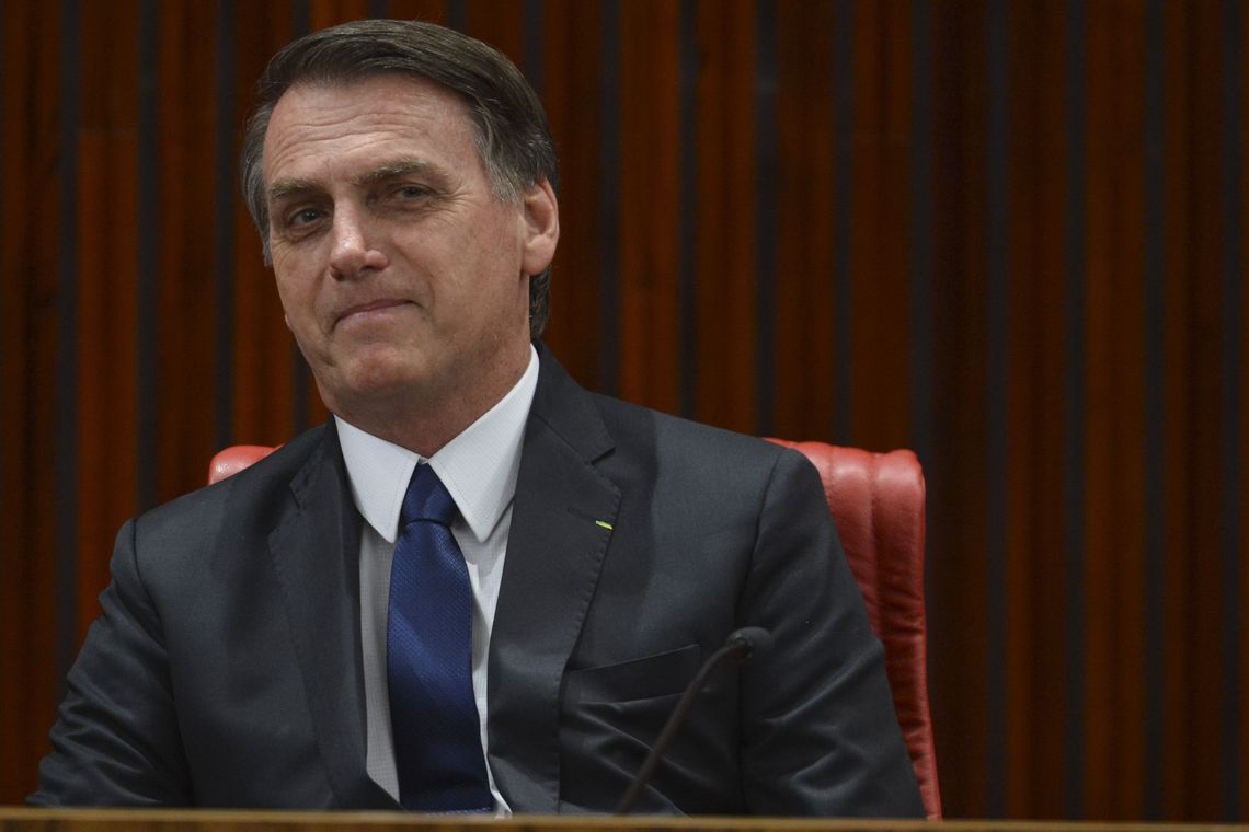 Bolsonaro se reúne com governador eleito de SC, PSD, bombeiros e PMs