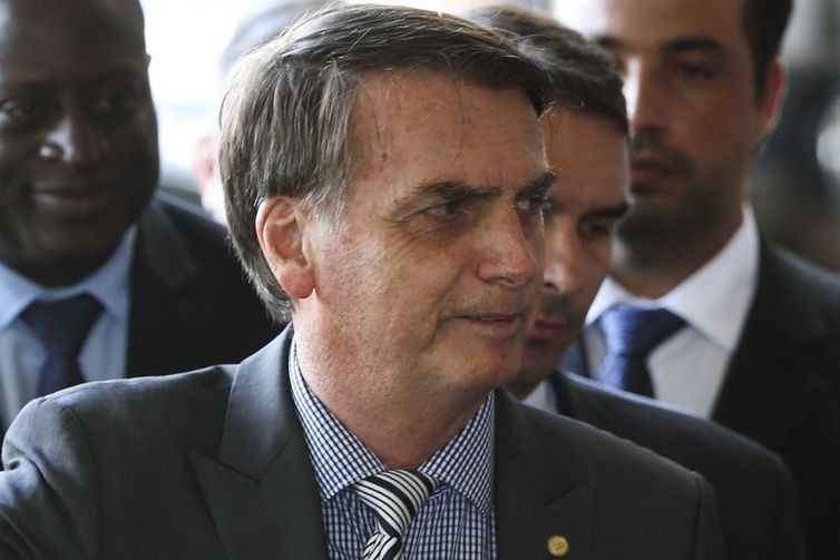 Bolsonaro se reúne hoje com assessor de Trump no Rio de Janeiro